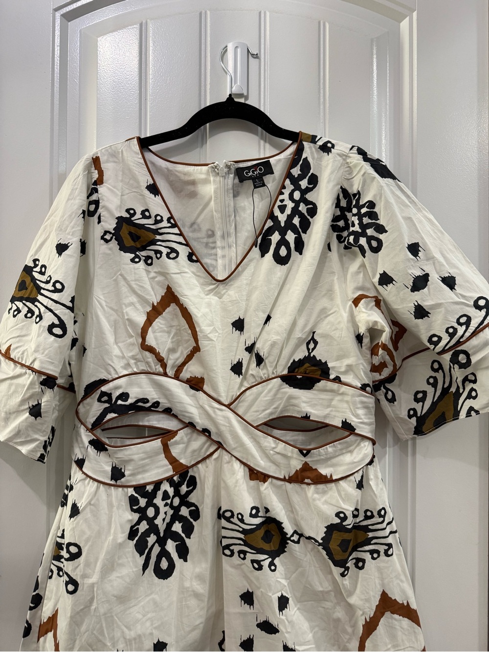 GiGIO Ikat print cutout dress-size large - Picture 2 of 5